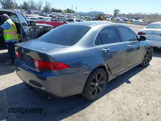 2004 Acura TSX w/Navigation with VIN JH4CL96944C024903, listed as a IAAI auction lot 41840272 with 225,595 mi miles. Bid and sale history available at carsss.com. Image 4.