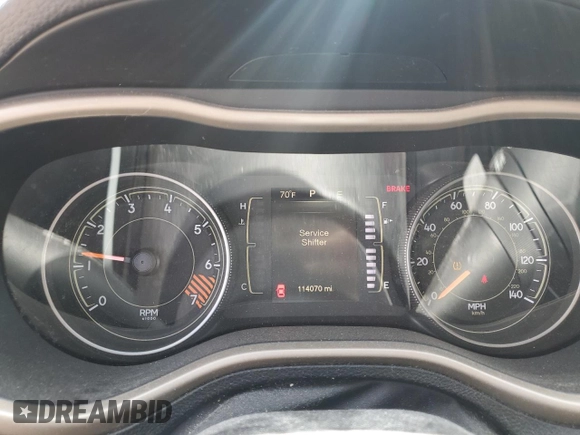 2015 Jeep Cherokee Latitude with VIN 1C4PJLCB1FW689191, listed as a Copart auction lot 55698695 with 114,070 mi miles and Clean Title. Bid and sale history available at carsss.com. Image 9.
