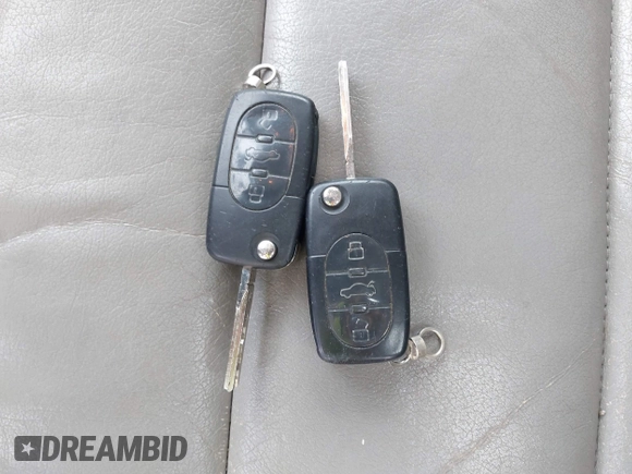 2004 Audi A6 z VIN WAUCD64B04N076324, wystawiony jako IAAI lot #42106102 z przebiegiem 193 992 mil mil oraz . Historia ofert i sprzedaży dostępna na DreamBid. Obrazek 11.