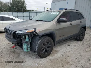 2016 Jeep Cherokee Trailhawk with VIN 1C4PJMBB8GW368502, listed as a Copart auction lot 88397305 with 108,200 mi miles and Salvage Title. Bid and sale history available at carsss.com. Image 1.
