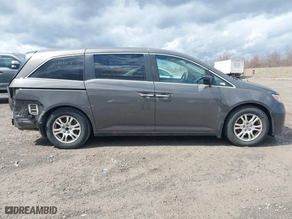 2013 Honda Odyssey EX with VIN 5FNRL5H40DB068597, listed as a IAAI auction lot 41910524 with 164,991 mi miles. Bid and sale history available at carsss.com. Image 14.