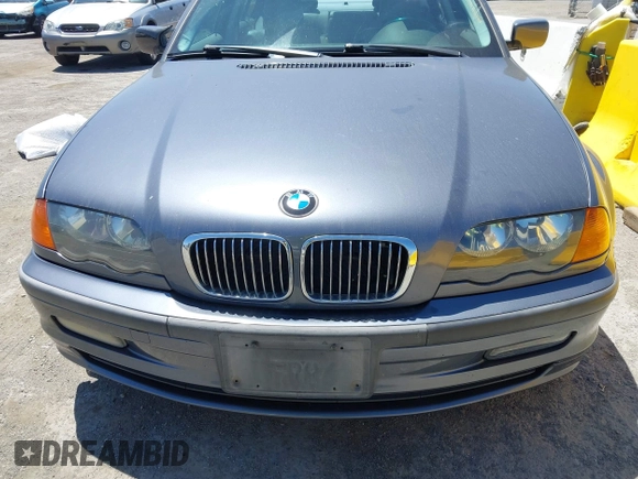2000 BMW 3 Series 323i with VIN WBAAM3346YCA89155, listed as a IAAI auction lot 42534172 with 194,656 mi miles and . Bid and sale history available at DreamBid. Image 6.