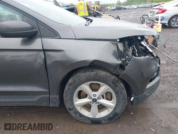 2020 Ford Edge SE z VIN 2FMPK4G94LBB18927, wystawiony jako IAAI lot #42332042 z przebiegiem 86 720 mil mil oraz . Historia ofert i sprzedaży dostępna na DreamBid. Obrazek 6.