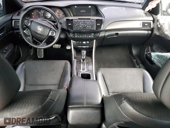 2016 Honda Accord Sport z VIN 1HGCR2F51GA162310, wystawiony jako Copart lot #57463755 z przebiegiem 197 229 mil mil oraz Czysty tytuł • Clean title. Historia ofert i sprzedaży dostępna na DreamBid. Obrazek 8.