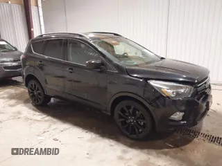 2017 Ford Escape SE with VIN 1FMCU9GD8HUF04133, listed as a IAAI auction lot 41390354 with 93,139 mi miles. Bid and sale history available at carsss.com. Image 1.