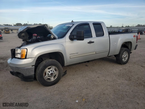 2011 GMC Sierra 2500HD SLE with VIN 1GT220CG9BZ394690, listed as a Copart auction lot 88148255 with 179,326 mi miles and Salvage Title. Bid and sale history available at carsss.com. Image 1.