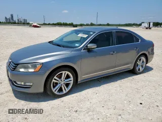 2014 Volkswagen Passat SEL Premium z VIN 1VWCN7A3XEC084573, wystawiony jako Copart lot #57858305 z przebiegiem 133 211 mil mil oraz Czysty tytuł • Clean title. Historia ofert i sprzedaży dostępna na DreamBid. Obrazek 1.