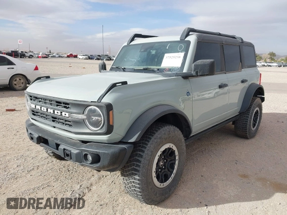 2022 Ford Bronco с VIN 1FMEE5DP8NLB10601, выставлен на аукционе IAAI как лот 37525258 с пробегом Не указан миль и . История ставок и продаж доступна на DreamBid. Изображение 2.