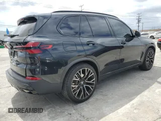 2024 BMW X5 sDrive40i z VIN 5UX13EU01R9V06527, wystawiony jako Copart lot #54611085 z przebiegiem 13 886 mil mil oraz Szkoda całkowita • Salvage title. Historia ofert i sprzedaży dostępna na DreamBid. Obrazek 3.