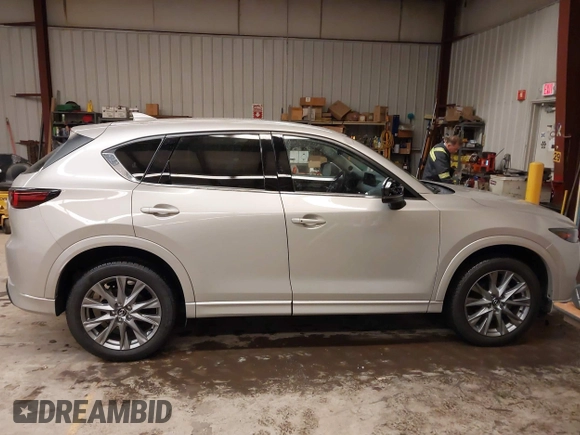 2024 Mazda CX-5 2.5 S Premium Package with VIN JM3KFBDL2R0431998, listed as a IAAI auction lot 41690216 with 14,037 mi miles. Bid and sale history available at carsss.com. Image 13.