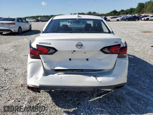 2024 Nissan Versa SV z VIN 3N1CN8EV6RL877256, wystawiony jako Copart lot #55314635 z przebiegiem 4 750 mil mil oraz Szkoda całkowita • Salvage title. Historia ofert i sprzedaży dostępna na DreamBid. Obrazek 6.