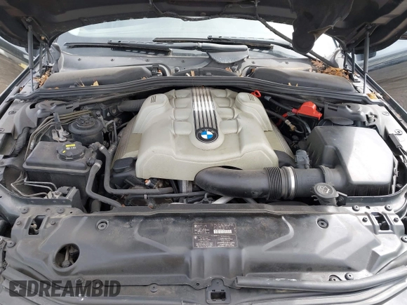 2005 BMW 5 Series 545i with VIN WBANB33565CN63095, listed as a IAAI auction lot 41853927 with 147,546 mi miles and . Bid and sale history available at carsss.com. Image 10.