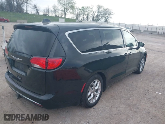 2018 Chrysler Pacifica Touring Plus z VIN 2C4RC1FG7JR358146, wystawiony jako IAAI lot #42155238 z przebiegiem 73 914 mil mil oraz . Historia ofert i sprzedaży dostępna na DreamBid. Obrazek 4.