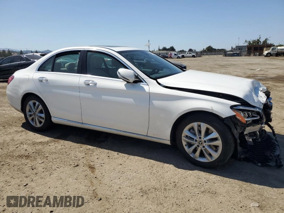 2019 Mercedes-Benz C 300 with VIN 55SWF8DB2KU283071, listed as a Copart auction lot 59438405 with 29,106 mi miles and Salvage title. Bid and sale history available at DreamBid. Image 4.