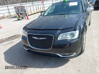 2019 Chrysler 300 Limited with VIN 2C3CCAKGXKH569123, listed as a IAAI auction lot 41786636 with 63,540 mi miles. Bid and sale history available at carsss.com. Image 12.