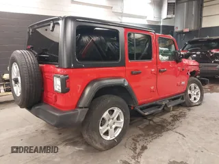 2020 Jeep Wrangler Unlimited Sport z VIN 1C4HJXDG6LW102873, wystawiony jako IAAI lot #41232881 z przebiegiem 42 315 mil mil oraz . Historia ofert i sprzedaży dostępna na DreamBid. Obrazek 4.