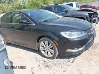 2015 Chrysler 200 Limited z VIN 1C3CCCAB8FN756567, wystawiony jako IAAI lot #42248547 z przebiegiem 152 496 mil mil oraz . Historia ofert i sprzedaży dostępna na DreamBid. Obrazek 1.