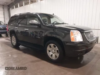 2011 GMC Yukon SLT z VIN 1GKS2CE04BR145686, wystawiony jako IAAI lot #41909122 z przebiegiem 105 574 mil mil oraz . Historia ofert i sprzedaży dostępna na DreamBid. Obrazek 1.