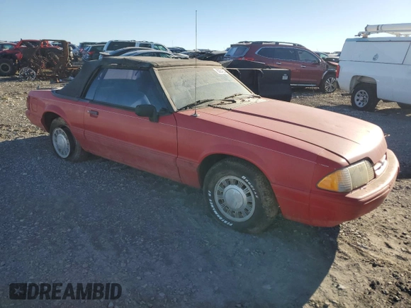 1992 Ford Mustang with VIN 1FACP44M2NF114167, listed as a Copart auction lot 83254224 with 35,482 mi miles and Clean title. Bid and sale history available at DreamBid. Image 4.