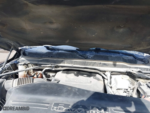 2019 Ram 2500 Big Horn with VIN 3C6UR5DJ8KG570650, listed as a IAAI auction lot 41646906 with 187,522 mi miles. Bid and sale history available at carsss.com. Image 10.