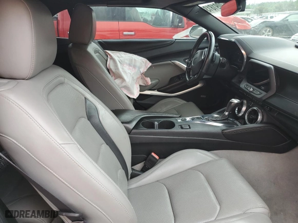 2018 Chevrolet Camaro 2LT with VIN 1G1FD3DX8J0100011, listed as a Copart auction lot 57091813 with 80,917 mi miles. Bid and sale history available at carsss.com. Image 7.
