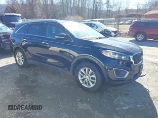 2017 Kia Sorento LX z VIN 5XYPGDA31HG278535, wystawiony jako IAAI lot #41578980 z przebiegiem 124 957 mil mil oraz . Historia ofert i sprzedaży dostępna na DreamBid. Obrazek 1.