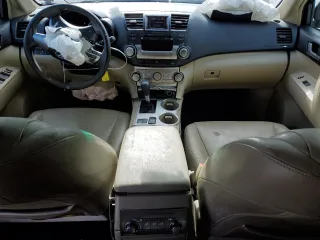 2011 Toyota Highlander with VIN 5TDZA3EH1BS008127, listed as a Copart auction lot 41624935 with 144,487 mi miles and Salvage Title. Bid and sale history available at carsss.com. Image 8.