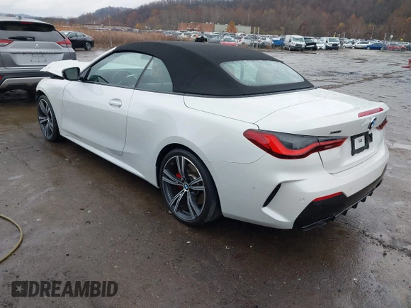 2023 BMW 4 Series M440i xDrive with VIN WBA63AT04PCL70876, listed as a IAAI auction lot 40777902 with 21,944 mi miles. Bid and sale history available at carsss.com. Image 3.