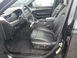 2024 Jeep Grand Cherokee Limited z VIN 1C4RJHBG4RC260670, wystawiony jako Copart lot #64094415 z przebiegiem 7 006 mil mil oraz Szkoda całkowita • Salvage title. Historia ofert i sprzedaży dostępna na DreamBid. Obrazek 7.