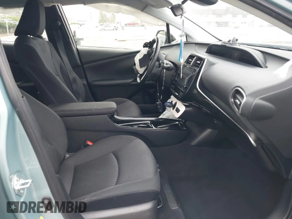 2017 Toyota Prius Two with VIN JTDKARFU7H3052594, listed as a IAAI auction lot 42035969 with 50,789 mi miles and . Bid and sale history available at DreamBid. Image 5.