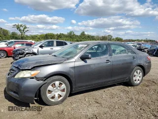 2008 Toyota Camry LE z VIN 4T4BE46K88R013921, wystawiony jako Copart lot #72229094 z przebiegiem 120 851 mil mil oraz Szkoda całkowita • Salvage title. Historia ofert i sprzedaży dostępna na DreamBid. Obrazek 1.