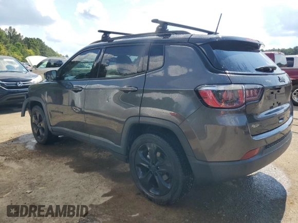 2018 Jeep Compass Altitude z VIN 3C4NJCBB1JT407722, wystawiony jako Copart lot #72270004 z przebiegiem 88 378 mil mil oraz Szkoda całkowita • Salvage title. Historia ofert i sprzedaży dostępna na DreamBid. Obrazek 2.