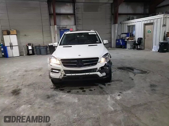 2015 Mercedes-Benz M ML 350 with VIN 4JGDA5HB2FA467081, listed as a Copart auction lot 43956725 with 172,701 mi miles and Salvage Title. Bid and sale history available at carsss.com. Image 15.
