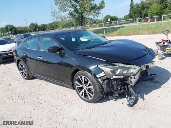 2017 Nissan Maxima SV with VIN 1N4AA6AP6HC395723, listed as a IAAI auction lot 40142574 with 133,307 mi miles. Bid and sale history available at carsss.com. Image 1.