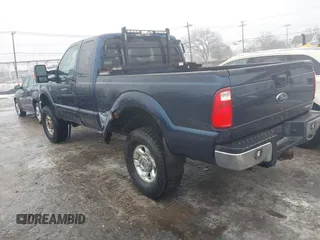 2016 Ford Super Duty F-250 SRW XLT with VIN 1FT7X2B61GEB47125, listed as a IAAI auction lot 41473078 with 185,112 mi miles. Bid and sale history available at carsss.com. Image 3.