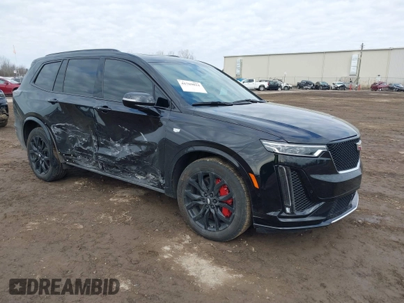 2024 Cadillac XT6 AWD Sport z VIN 1GYKPHRS8RZ750238, wystawiony jako IAAI lot #41769814 z przebiegiem 3 600 mil mil oraz . Historia ofert i sprzedaży dostępna na DreamBid. Obrazek 1.