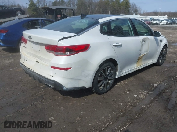 2019 Kia Optima LX with VIN 5XXGT4L38KG300213, listed as a IAAI auction lot 41775052 with 141,402 mi miles. Bid and sale history available at carsss.com. Image 4.