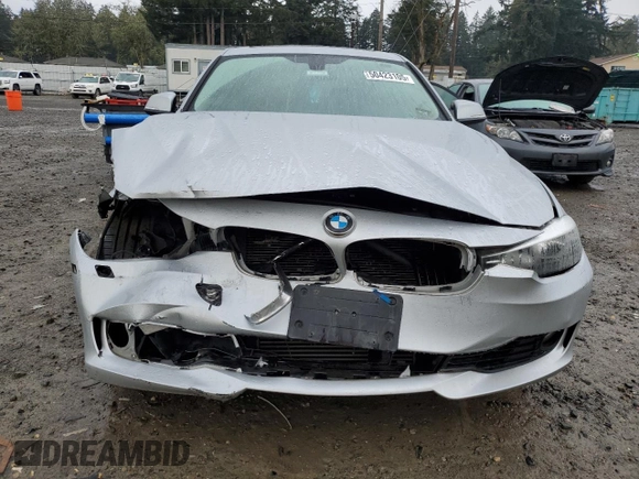 2013 BMW 3 Series 328i xDrive with VIN WBA3B3G5XDNR80272, listed as a Copart auction lot 50423105 with 89,207 mi miles and Salvage Title. Bid and sale history available at carsss.com. Image 5.