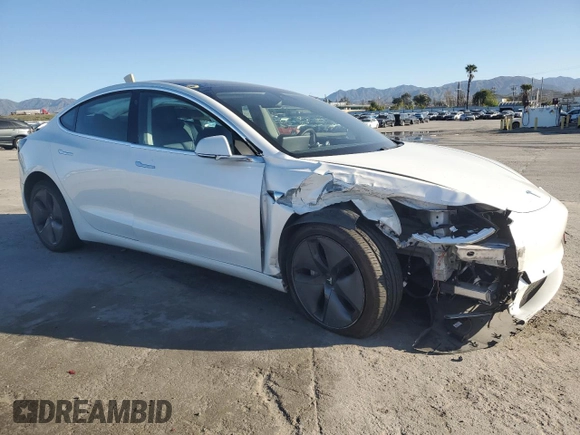 2020 Tesla Model 3 Long Range z VIN 5YJ3E1EB4LF650258, wystawiony jako Copart lot #49267215 z przebiegiem 128 825 mil mil oraz Szkoda całkowita • Salvage title. Historia ofert i sprzedaży dostępna na DreamBid. Obrazek 4.