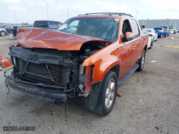 2008 Chevrolet Avalanche LTZ with VIN 3GNEC12J48G216702, listed as a IAAI auction lot 41753596 with 299,925 mi miles. Bid and sale history available at carsss.com. Image 19.