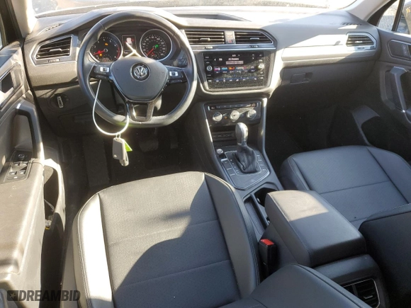 2018 Volkswagen Tiguan SEL with VIN 3VV3B7AX5JM152352, listed as a Copart auction lot 46411295 with 75,462 mi miles and Salvage Title. Bid and sale history available at carsss.com. Image 8.
