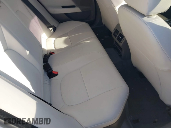 2017 Jaguar XE 35t Premium with VIN SAJAJ4BV0HA948701, listed as a IAAI auction lot 41421866 with 105,256 mi miles. Bid and sale history available at carsss.com. Image 8.