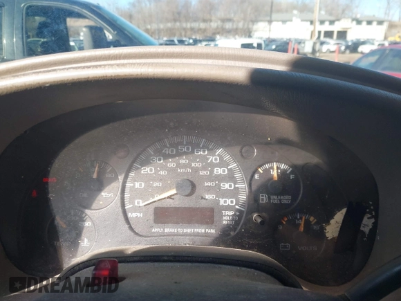 2003 Chevrolet Astro Cargo z VIN 1GCDM19X43B122767, wystawiony jako IAAI lot #41697869 z przebiegiem Nie podano mil oraz . Historia ofert i sprzedaży dostępna na DreamBid. Obrazek 7.