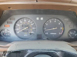 1981 Datsun 280ZX z VIN JN1HZ04S8BX265704, wystawiony jako Copart lot #71597844 z przebiegiem 251 218 mil mil oraz Tytuł czysty. Historia ofert i sprzedaży dostępna na DreamBid. Obrazek 9.