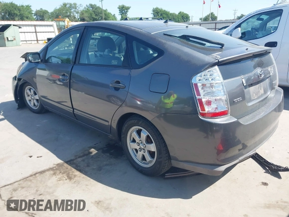2008 Toyota Prius with VIN JTDKB20U883344493, listed as a IAAI auction lot 42002921 with 552,761 mi miles. Bid and sale history available at carsss.com. Image 3.