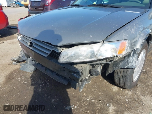 1997 Toyota Camry LE z VIN 4T1BF22K1VU025776, wystawiony jako IAAI lot #42270137 z przebiegiem 168 299 mil mil oraz . Historia ofert i sprzedaży dostępna na DreamBid. Obrazek 18.