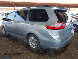 2016 Toyota Sienna XLE with VIN 5TDYK3DCXGS751231, listed as a IAAI auction lot 41975167 with 135,266 mi miles. Bid and sale history available at carsss.com. Image 3.