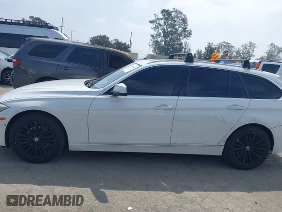 2014 BMW 3 Series 328d xDrive с VIN WBA3K5C50EKT33206, выставлен на аукционе IAAI как лот 42304444 с пробегом 142 918 миль миль и . История ставок и продаж доступна на DreamBid. Изображение 14.