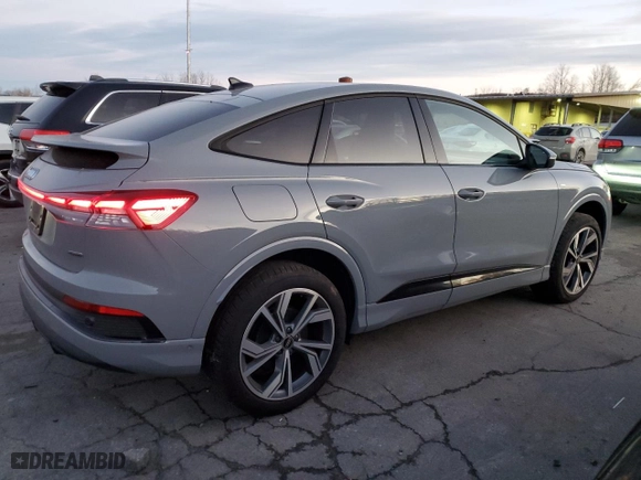 2024 Audi Q4 e-tron Sportback Premium Plus with VIN WA132BFZ2RP000895, listed as a Copart auction lot 82886164 with 15,562 mi miles and Salvage Title. Bid and sale history available at carsss.com. Image 3.