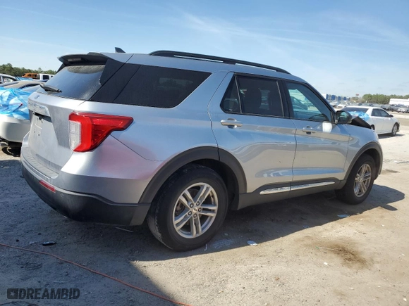 2022 Ford Explorer XLT with VIN 1FMSK7DH0NGB11864, listed as a Copart auction lot 44560755 with NaN miles and Non Repairable. Bid and sale history available at carsss.com. Image 3.